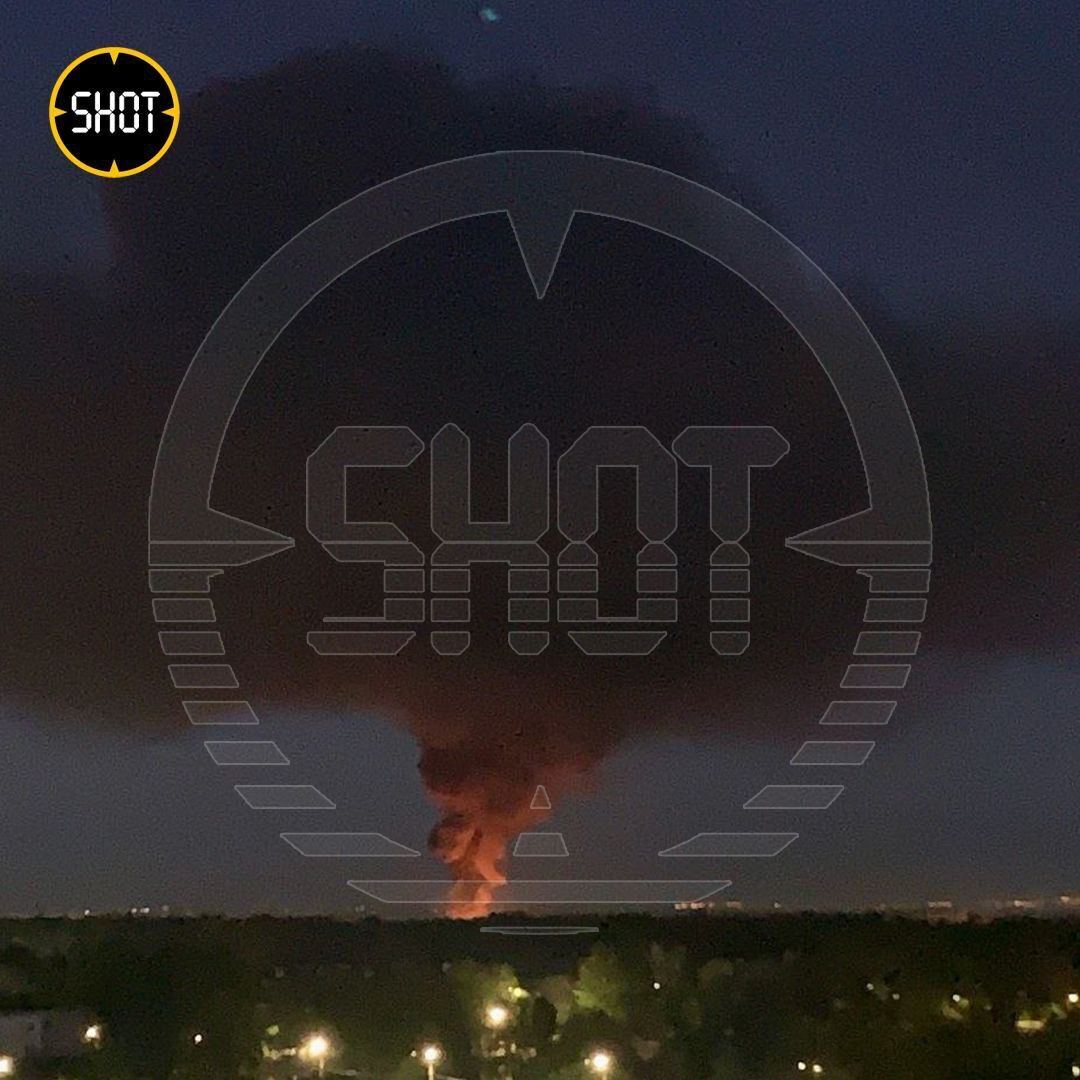 Вибухи в Брянській і Бєлгородській областях, потужна пожежа в Нижньому Новгороді