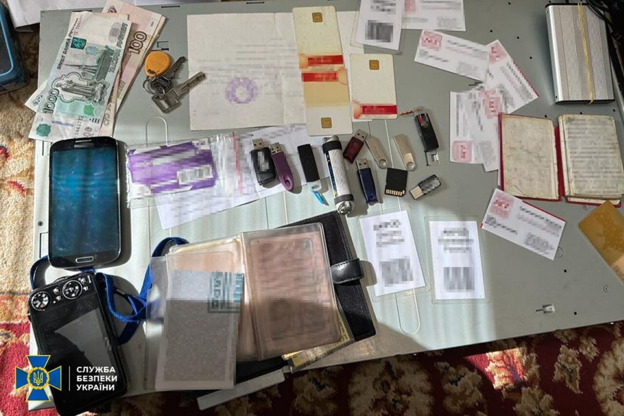 У Дніпрі затримано агентку російського ГРУ та її доньку, які коригували удари ворога по області