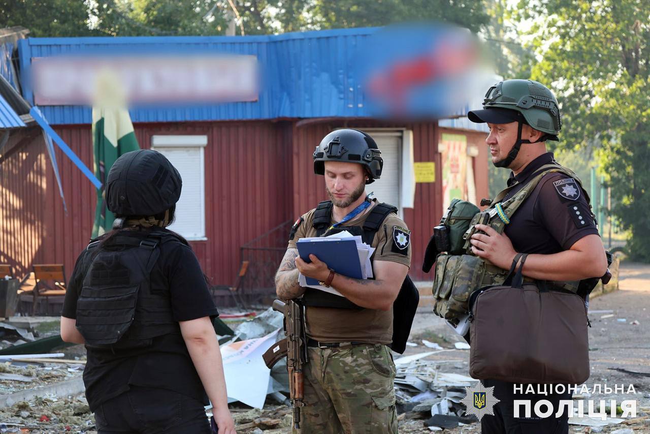 Российская атака на Мирноград: последствия удара по остановке с людьми