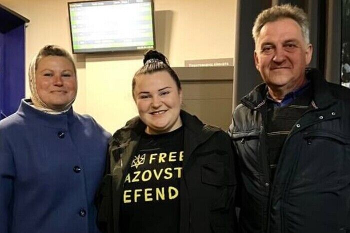 Alyona Alyona поздравила мужчину, которому посвятила свой новый хит