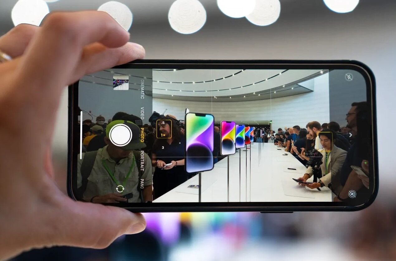ШІ-iPhone 16: світовий виробник розповів про особливості новинки