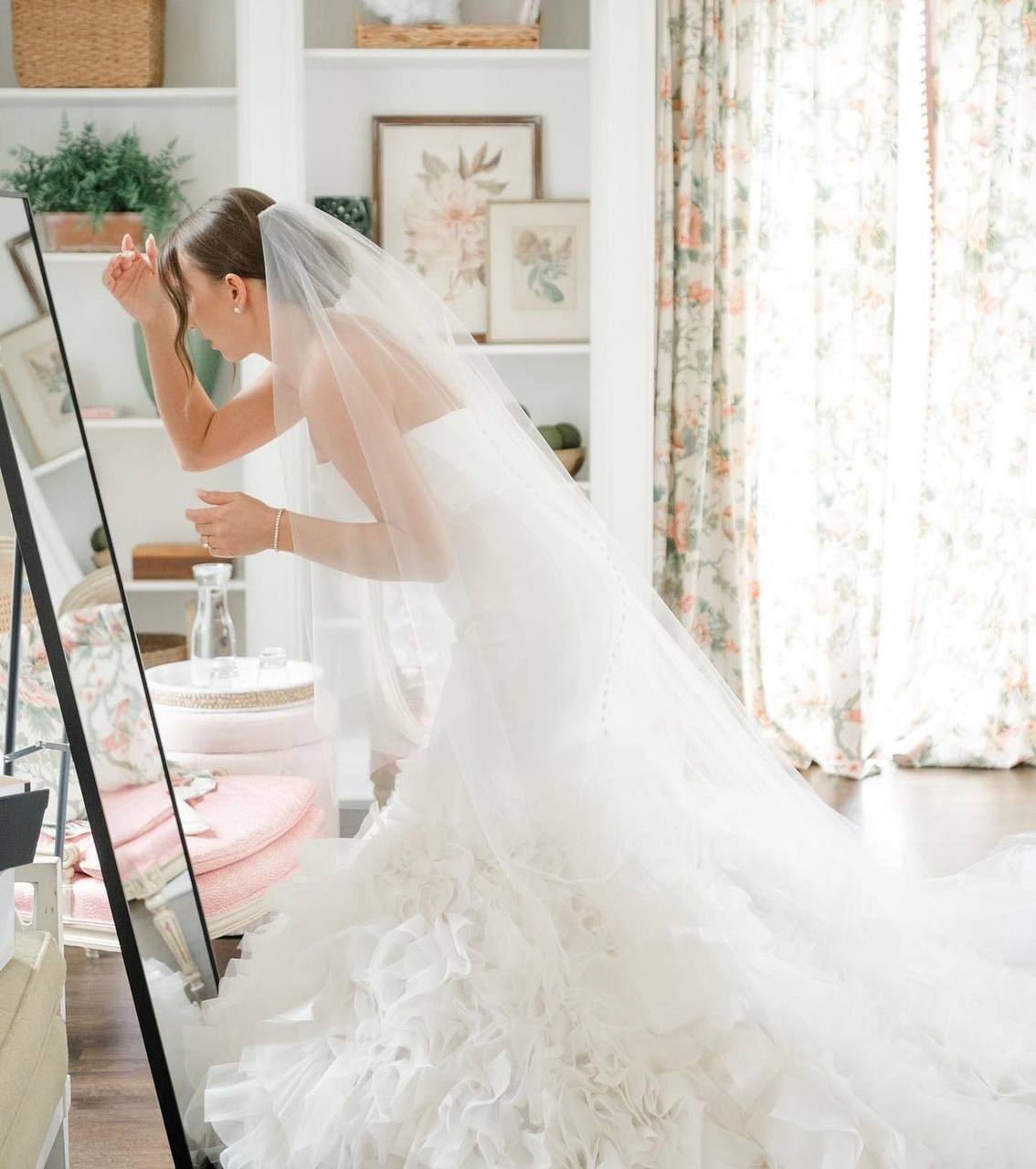 Донька Емінема Хейлі Джейд показала ексклюзивні фото з весілля та розкрила неймовірні деталі підготовки