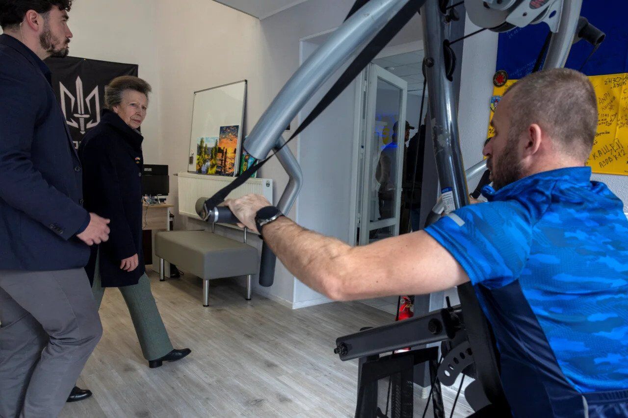 Принцеса Анна з неоголошеним візитом приїхала до Києва (фото)