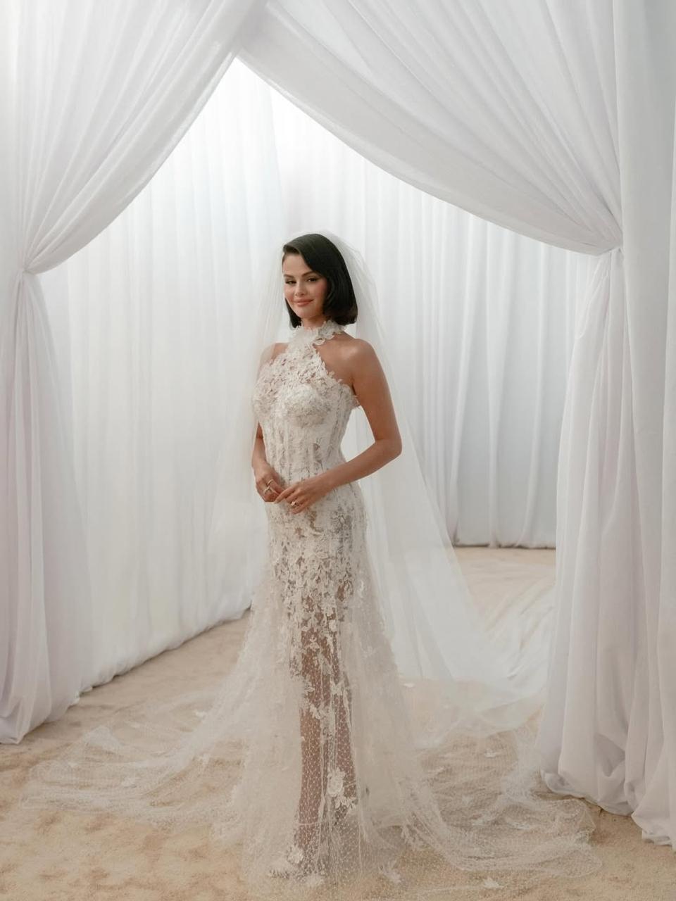 Селена Гомес поделилась новыми свадебными фото с Бенни Бланко