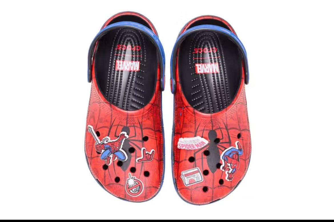 Crocs представили модели, вдохновленные Spider-Man и героями ''Сумерек''