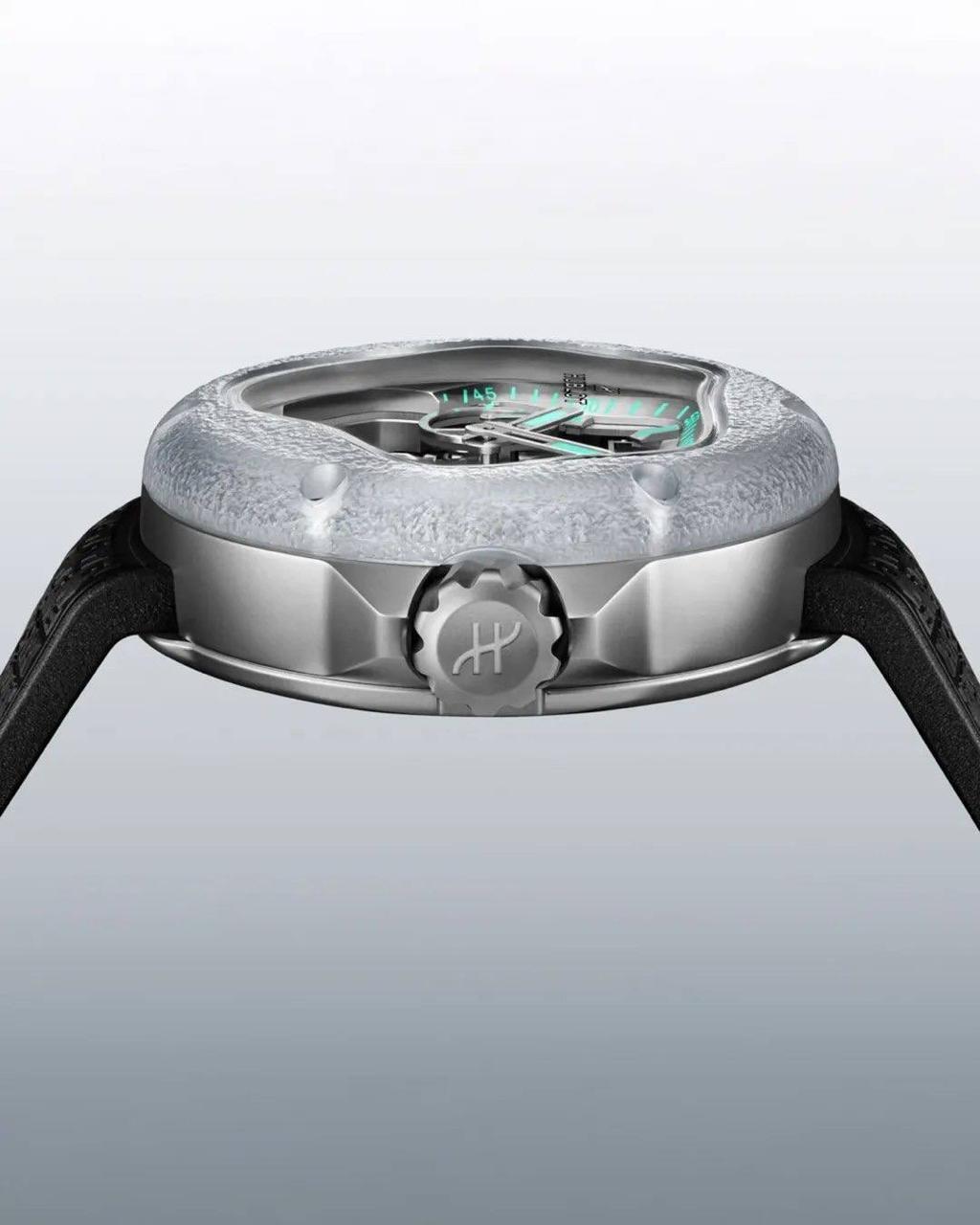 Прозрачность, титановый корпус и вода как вдохновение: новые часы от Hublot за $69 000