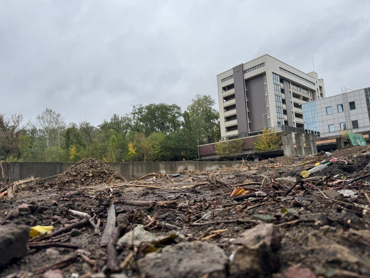 Афера на $2 млн: луганский экс-аудитор Березинский ''оживил'' скандальный ЖК Aston Park?