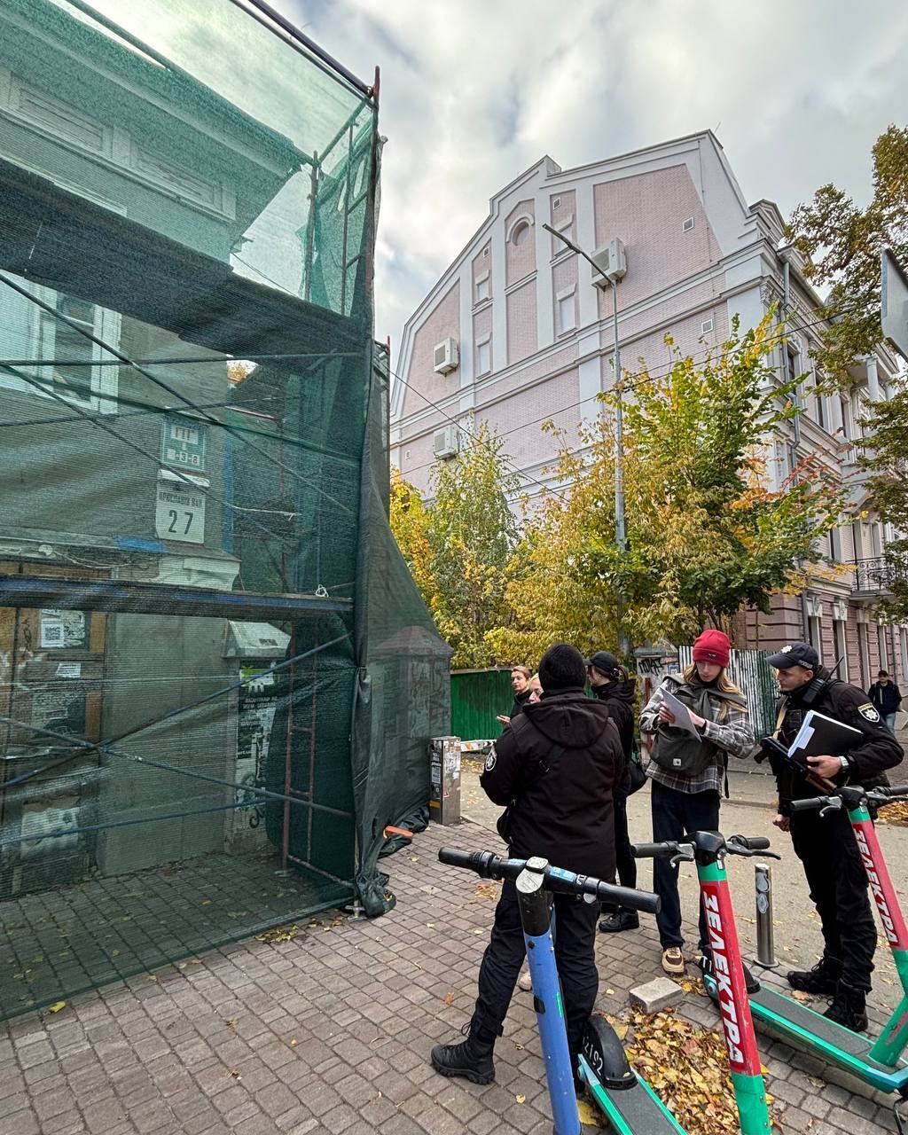 Незаконне будівництво у Києві: на Подолі захопили 165-річну памʼятку?