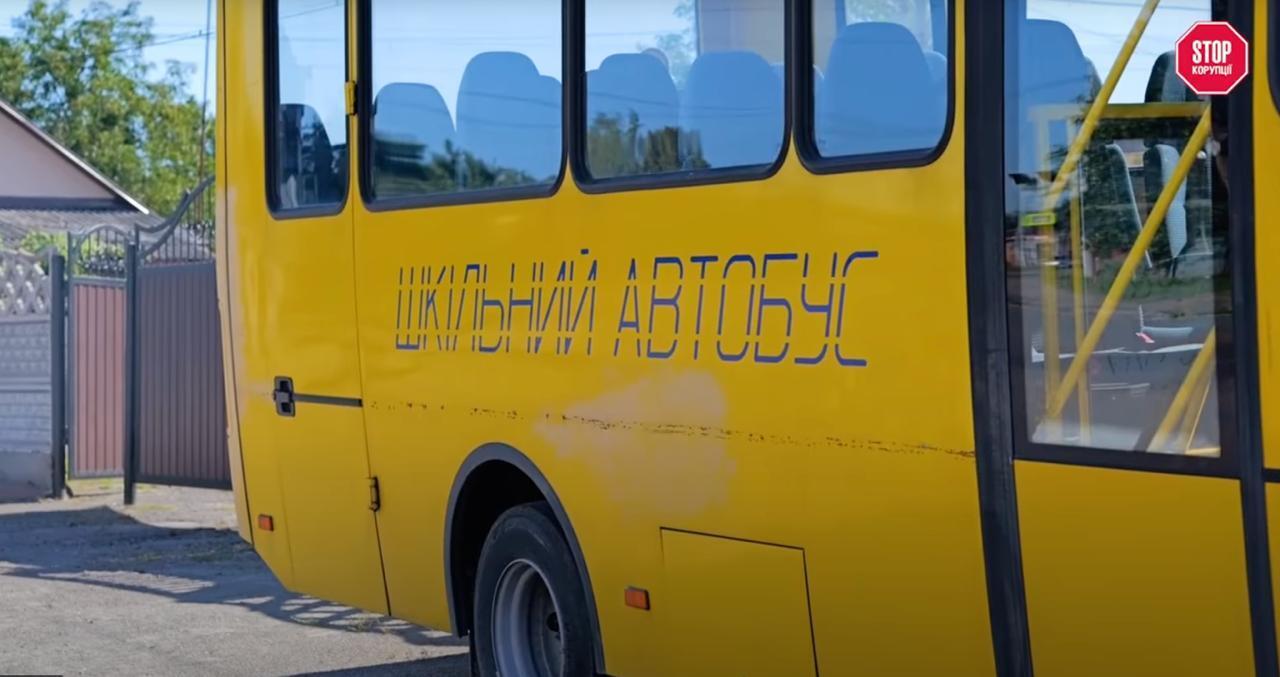 Пенсія — 2000 грн, автівки — на мільйони: ким насправді є президент ’’Кудрівки’’ Солодаренко і що пов’язує його з родиною Приходька