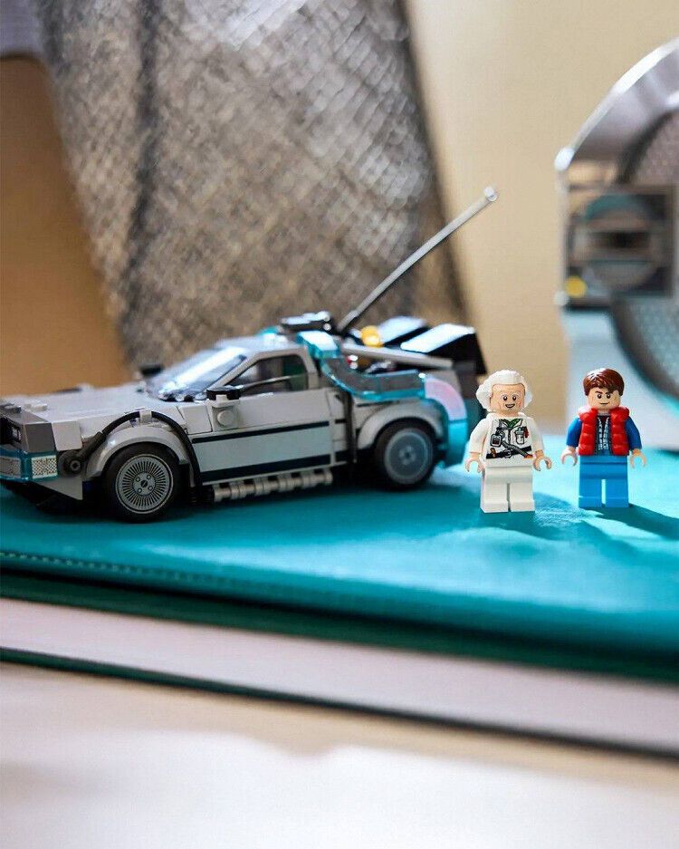 LEGO возвращает культовое кино: новый набор за ''Назад в будущее'' уже анонсирован