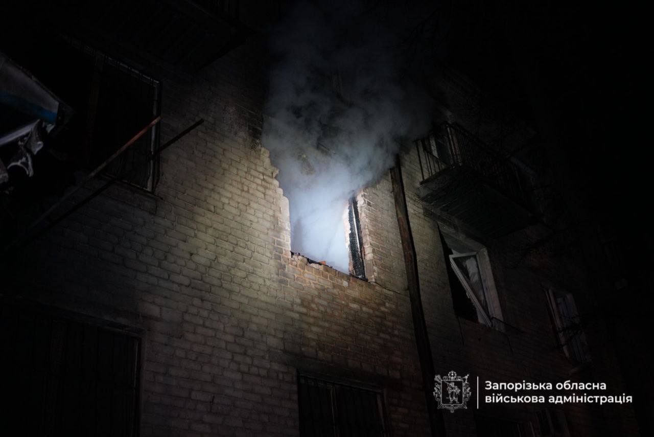 Взрывы и пожары в Запорожье: что известно о ночной атаке