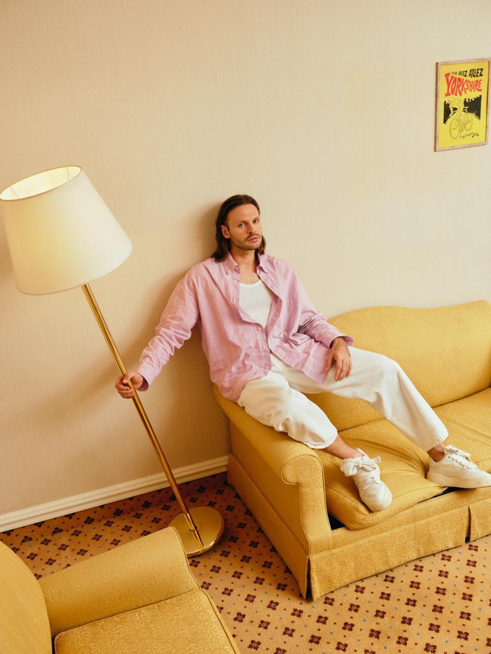 Техно, балет і романтика: що приховує новий альбом CHEEV