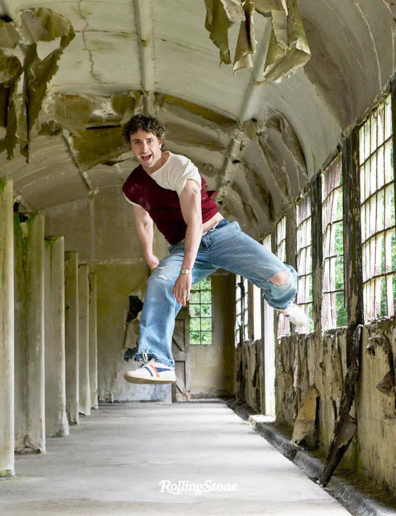 Неделя глянца: Мескал, Гилтон, Бекхэм, Сайрус, Карпентер и Элорди в новых фотосессиях