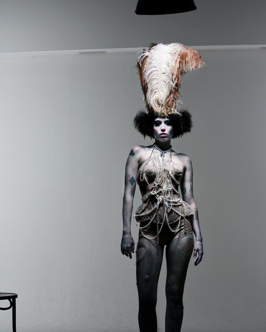 Неделя глянца: Мескал, Гилтон, Бекхэм, Сайрус, Карпентер и Элорди в новых фотосессиях