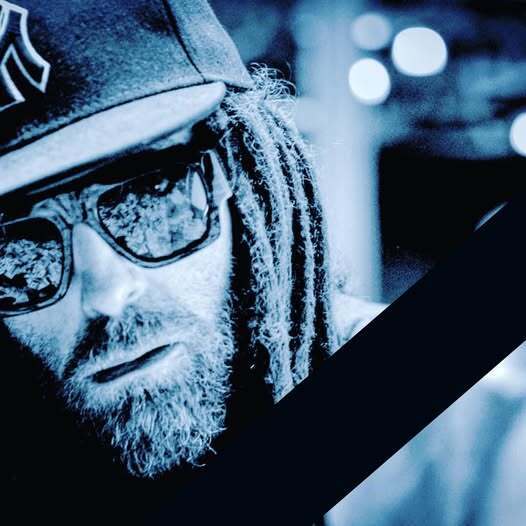 Фото з’явилося на сторінці Яценка