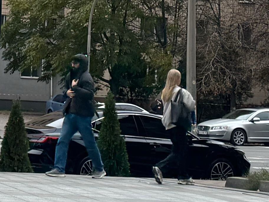 Аферисты в элитном ЖК: полиция и журналисты разоблачили мошеннический колл-центр в ''Новопечерскій вежі''