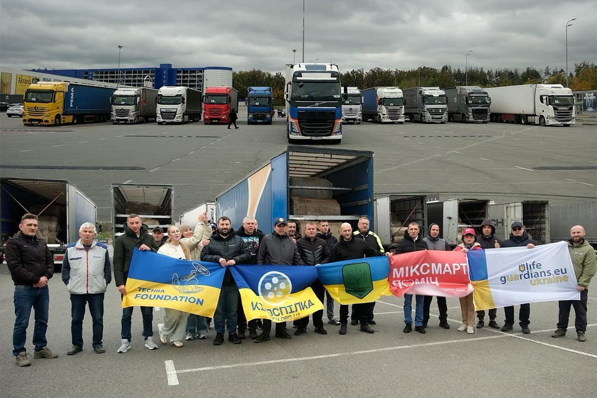 Черговий караван антидронових сіток від проєкту ''Павутиння'' прибув на фронт