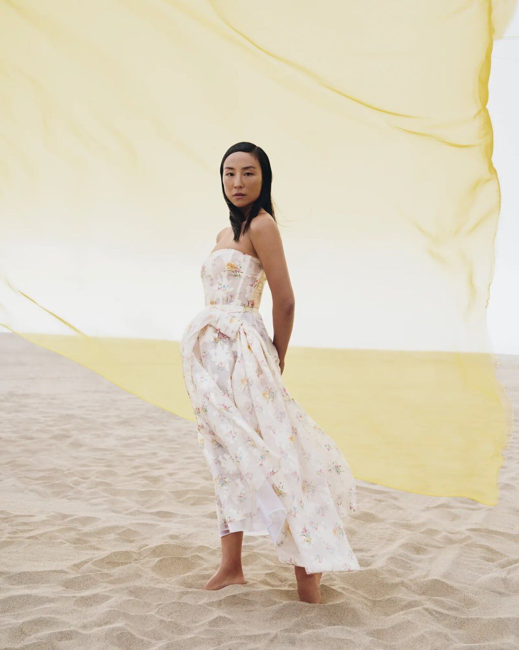 Роберт Паттінсон, Тільда Свінтон і Наомі Кемпбелл, Емма Стоун стали головними героями глянцю жовтня