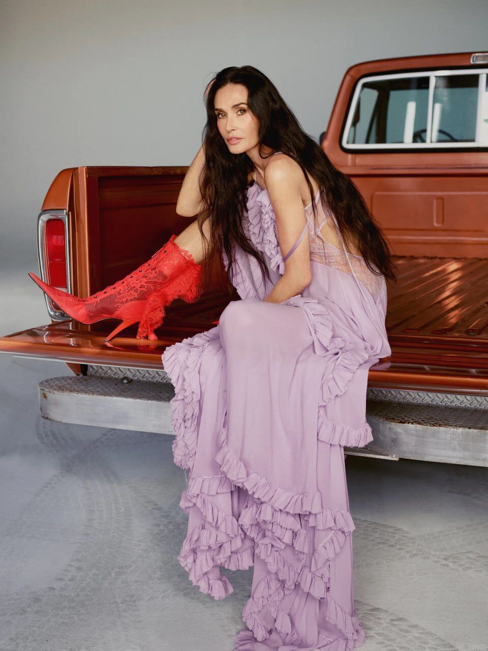 Роберт Паттінсон, Тільда Свінтон і Наомі Кемпбелл, Емма Стоун стали головними героями глянцю жовтня