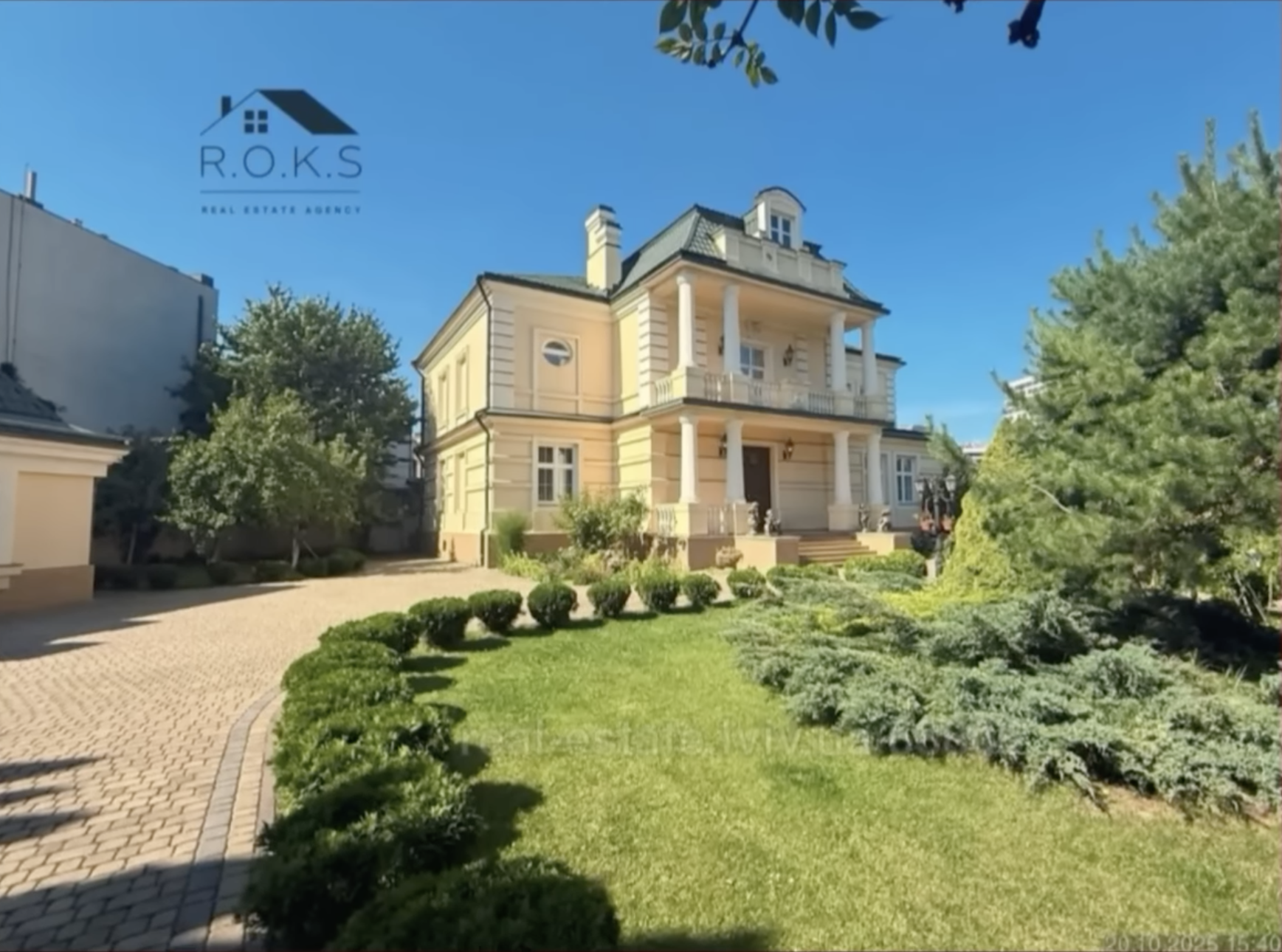 Во Львове выставили на продажу дворец за $3,5 миллиона — владельцем оказался налоговик Гилета