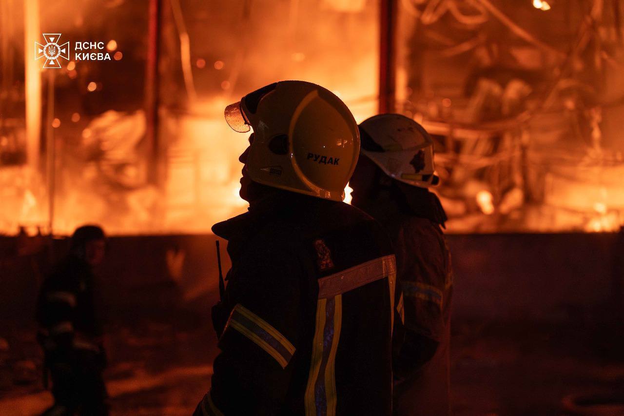 Баллистический удар по Киеву: разрушены здания, поврежден детский сад, восемь пострадавших (Обновлено)