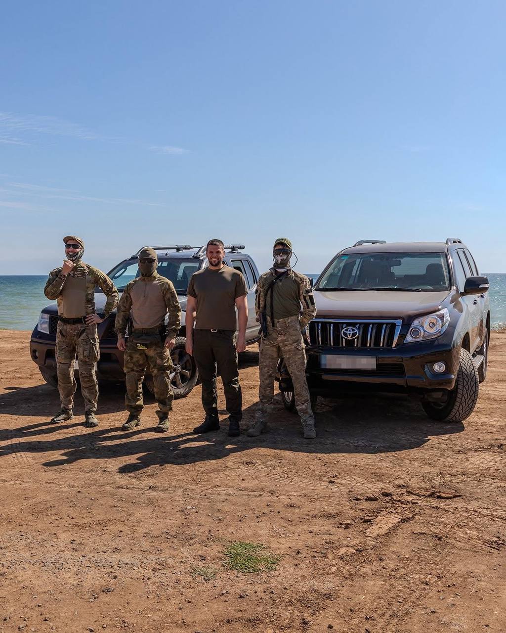 Domino Foundation передала військовим потужний Dodge RAM для Покровського напрямку