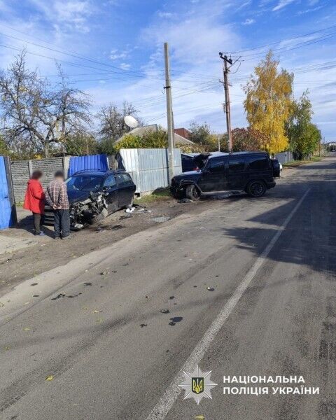 Водійка гелендевагена втратила керування в Черкасах