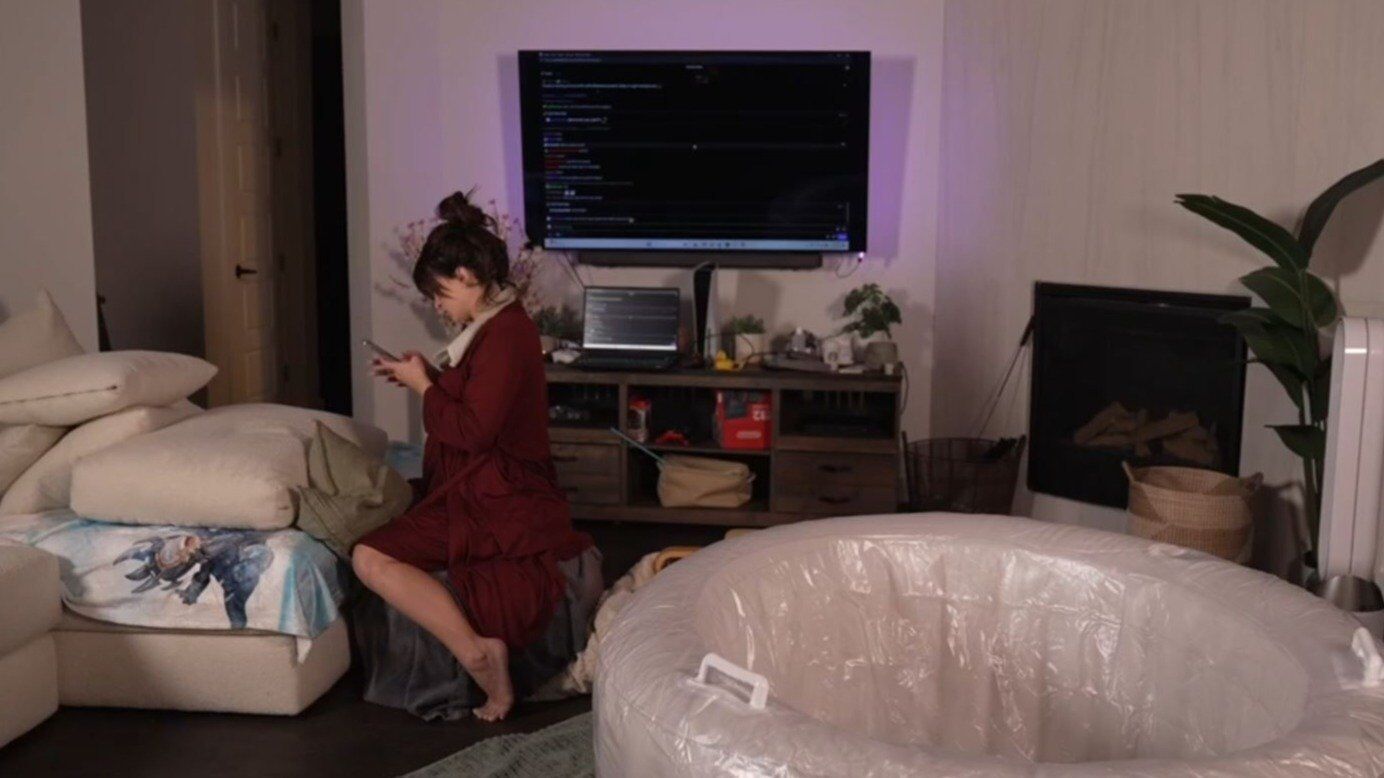 Історичний стрім: стрімерка &nbsp;Фанді &nbsp;стала мамою перед 15 тисячами глядачів