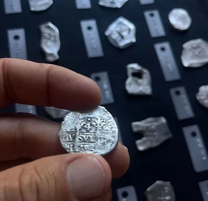 У Флориды дайверы наткнулись на клад стоимостью миллион долларов