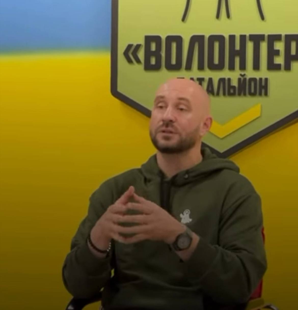 ''Нашим країнам не щастить з північними сусідами'': Роман Бочкала дав інтервʼю відомій південнокорейській журналістці