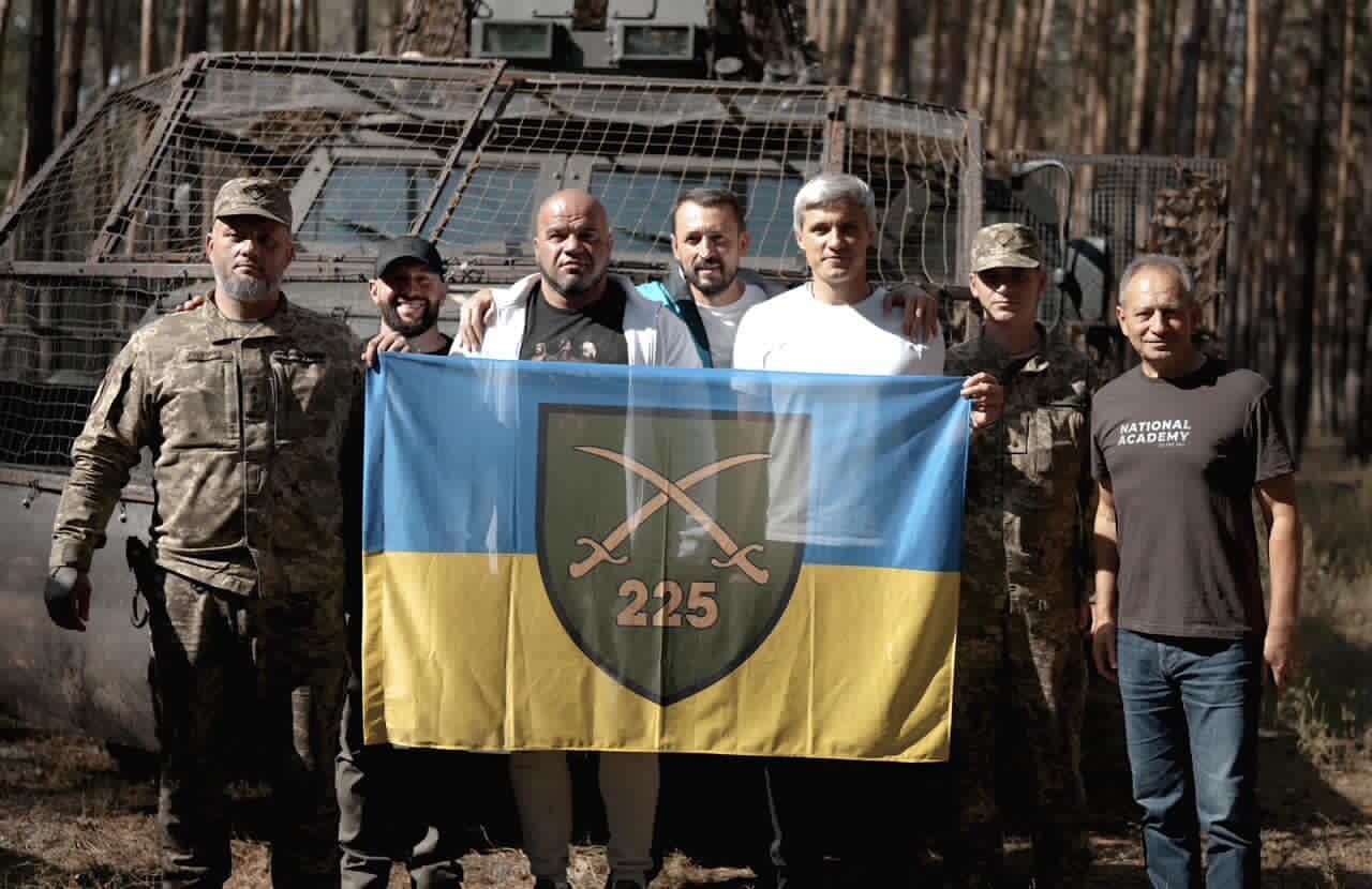 Фонд ''Надежда'' не останавливает и поддержку военных