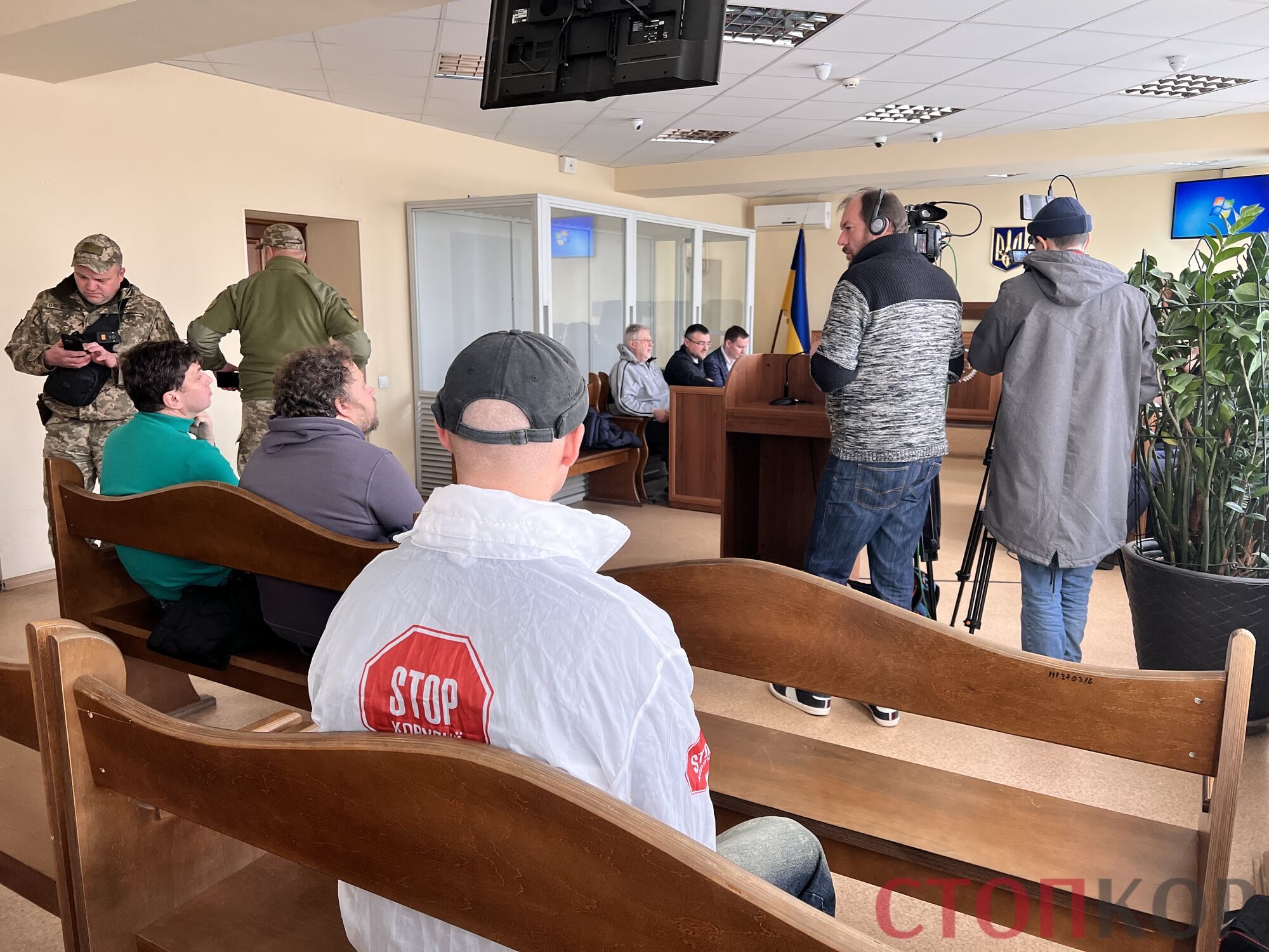 В Шевченковском райсуде рассматривают дело по иску Коломойского к медиа