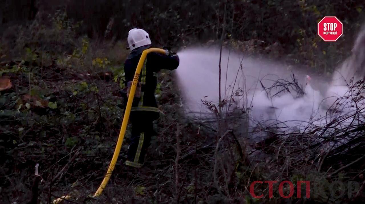 На виклик журналістів СтопКору приїхали рятувальники ДСНС