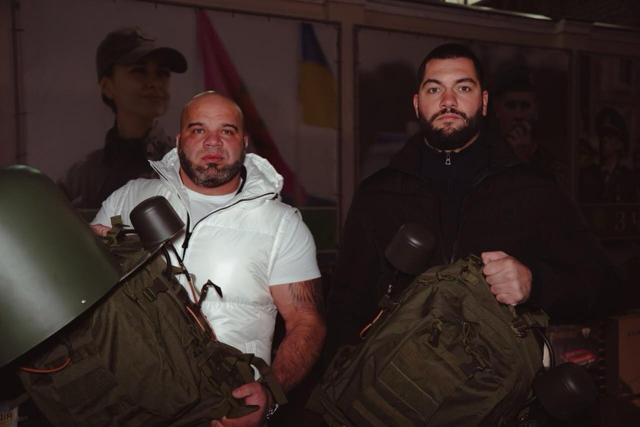 Валерий Дубиль и фонд ''Надежда'' передали очередную партию помощи пограничникам