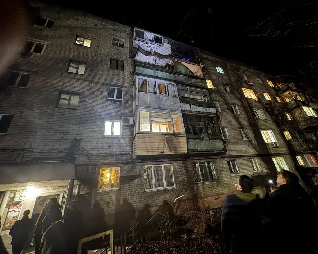 У нічній атаці по Дніпру поранені 14 людей, серед них 11-річна дитина
