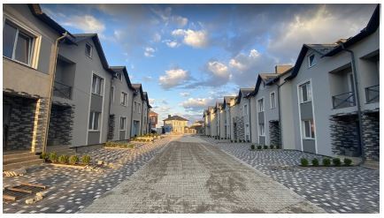 Поселок под названием ''HODYLLIWOOD''