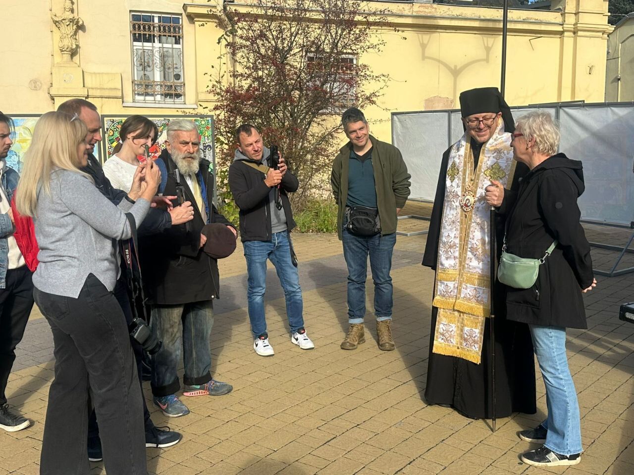 Мати Савіти Діани Вагнер на освяченні транспортного шпиталю у Львові