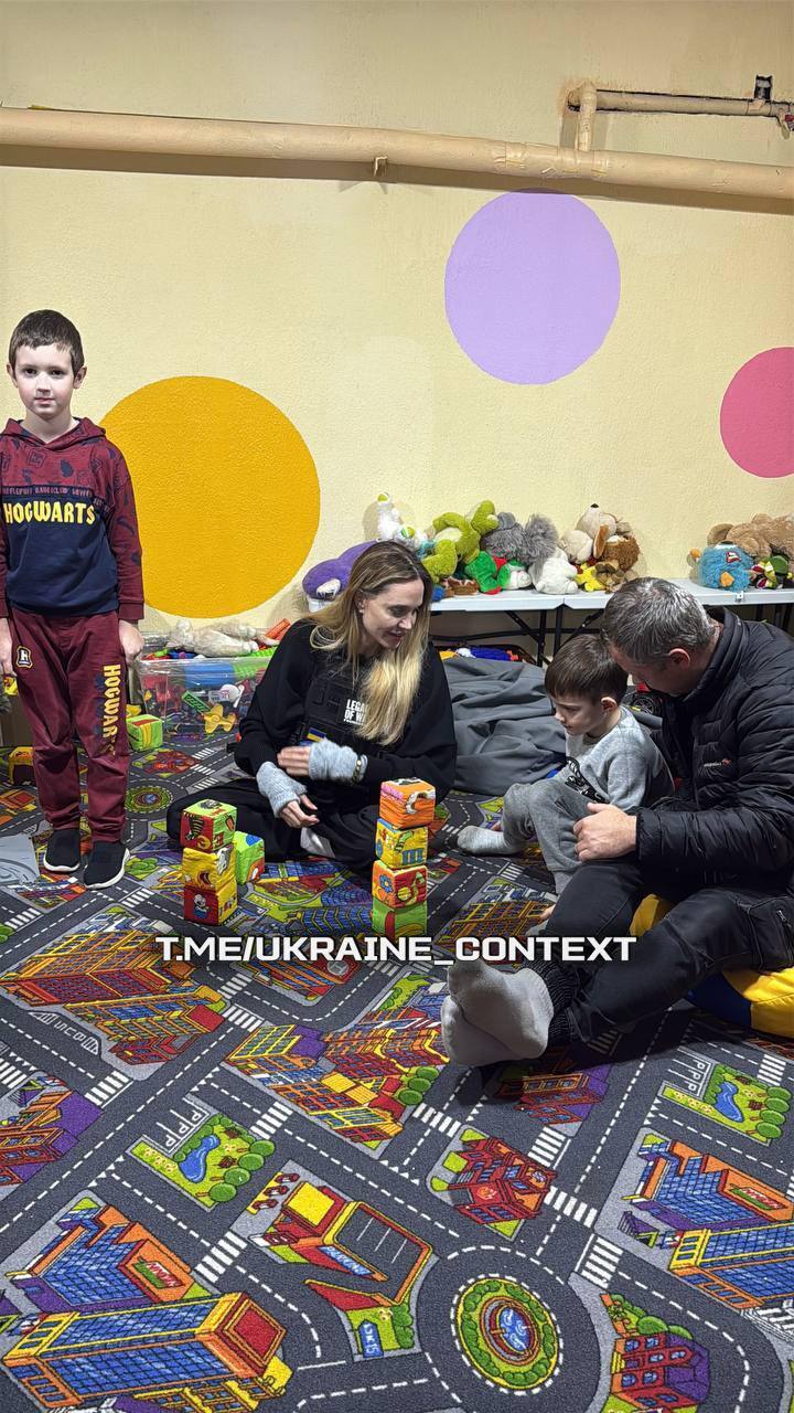 Анджеліна Джолі в Херсоні: місцеві канали розповіли про гуманітарний візит зірки