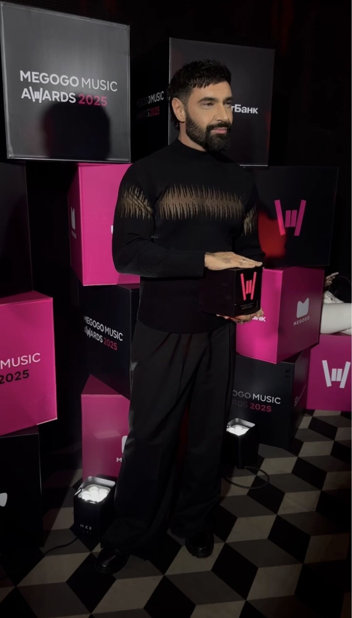 Megogo Music Awards 2025: церемония, образы звезд и первые победители