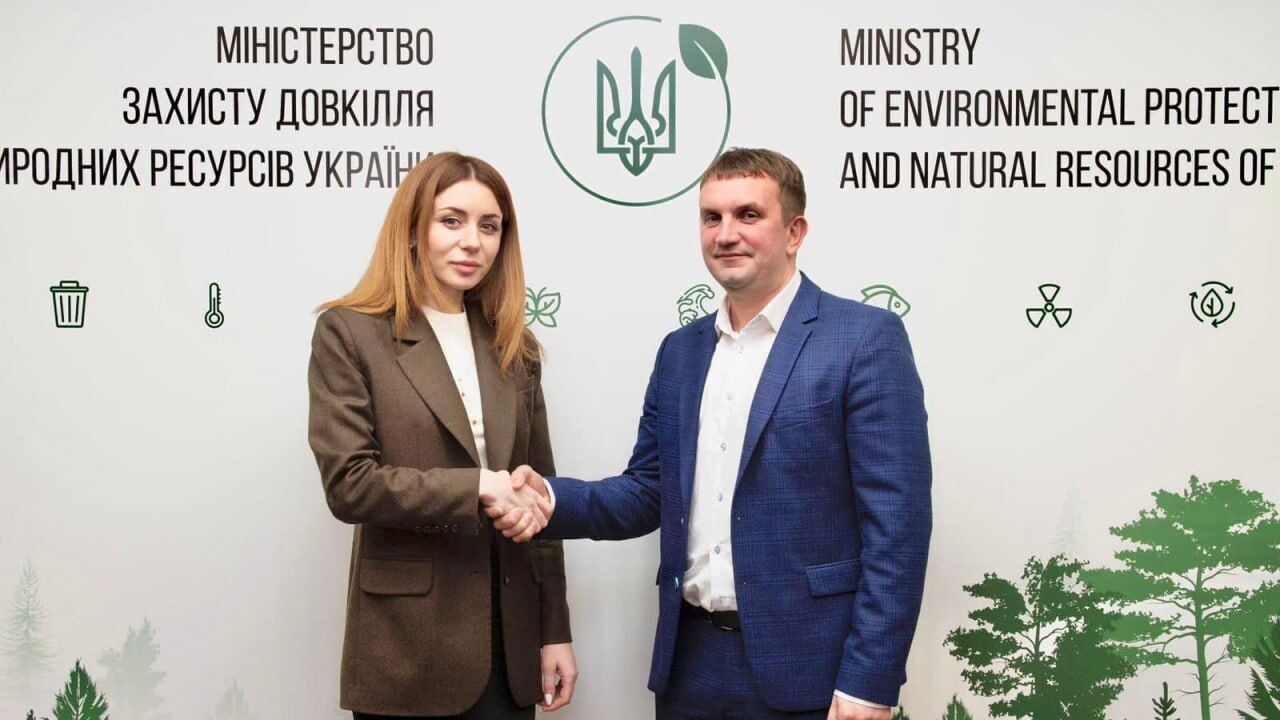 Люкс-активы и валютный запас ''под подушкой'': что декларирует глава Госгеонадра Гоцинец?
