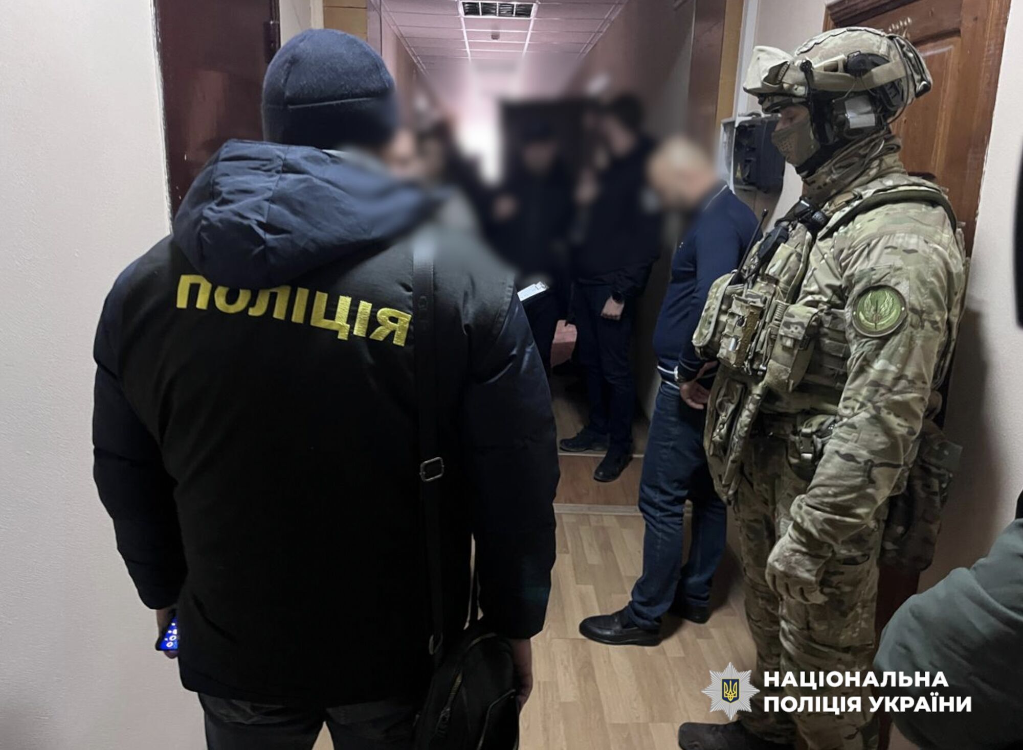Мільйонні ''відкати'' у Держпраці на Прикарпатті: вилучено понад 1 млн грн, затримано 4 посадовців