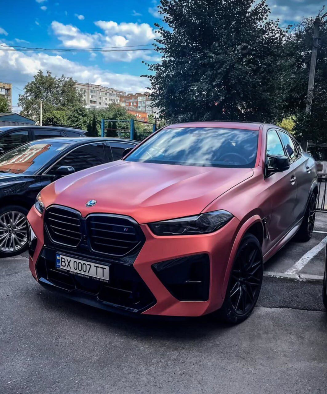 Сын с ''золотыми часами'': как депутат райсовета из Хмельницкой области задекларировал люксовую жизнь с криптой и Maybach