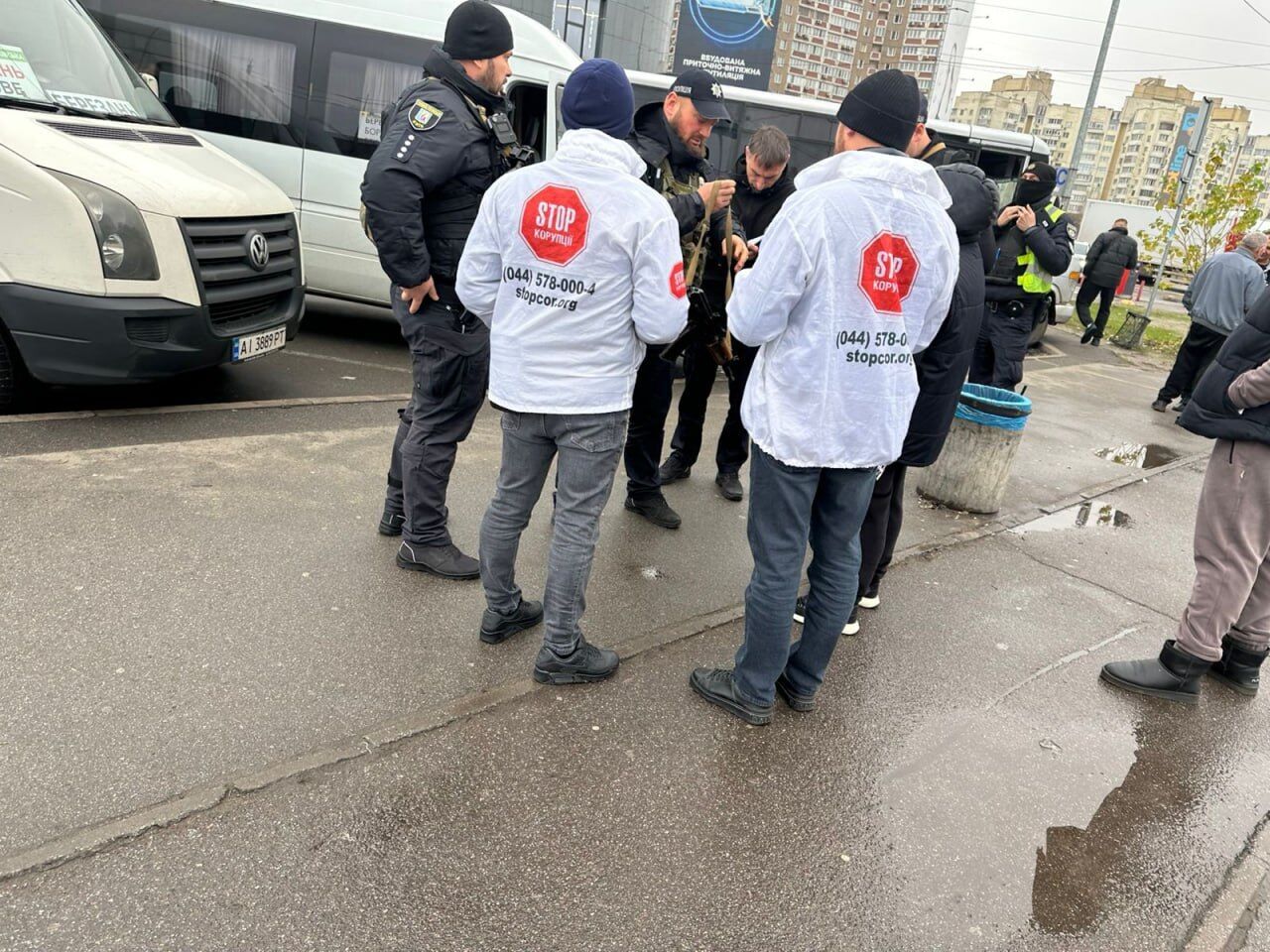 В Киеве полиция задержала группу несовершеннолетних