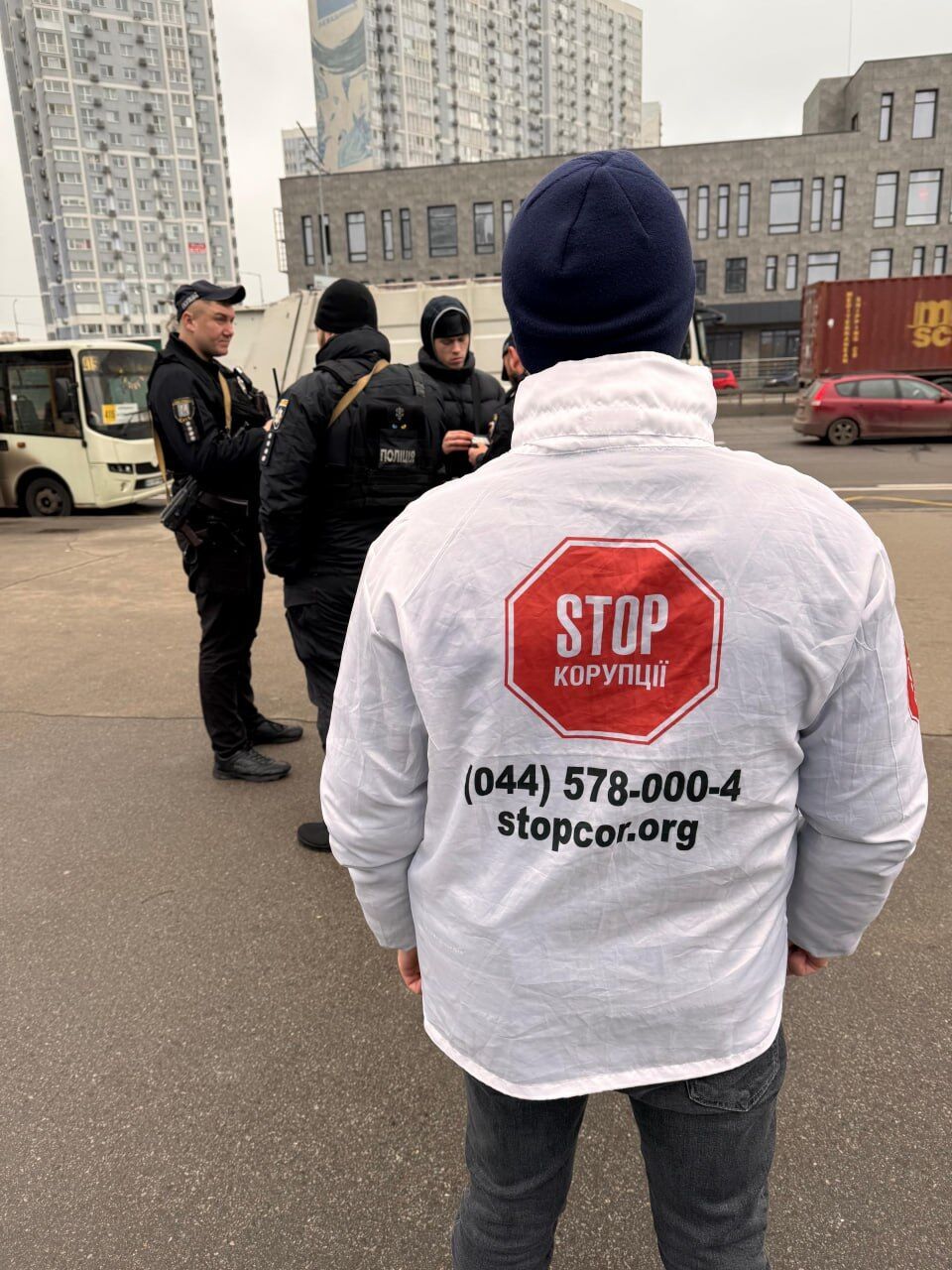 В Киеве полиция задержала группу несовершеннолетних
