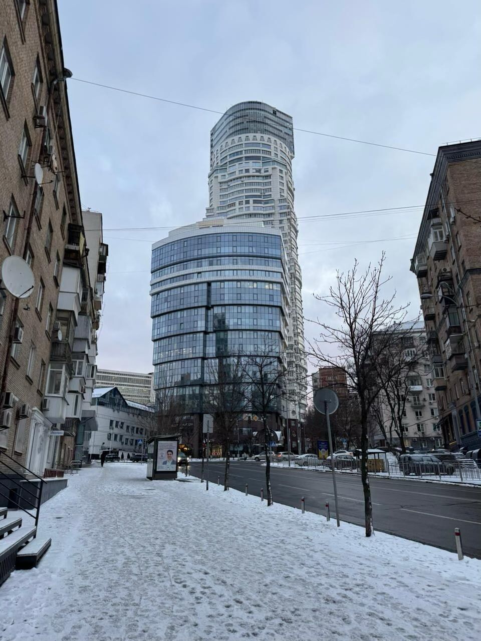 Будівля БЦ Carnegie Center
