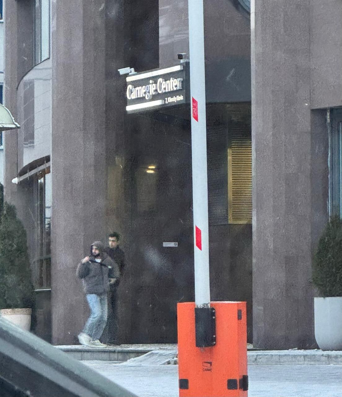 Працівники кол-центру quhiqkkiqdziqqehab