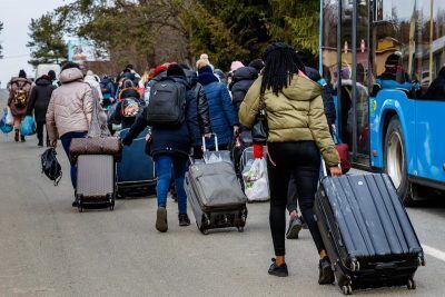 До конца 2025 года украинцы могут потерять легальный статус в Израиле – что известно