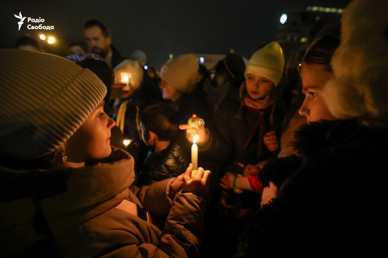 У Києві передача вогню відбулась на Михайлівській площі