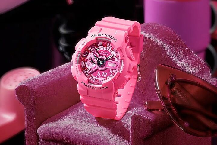 Mattel и G-SHOCK создали часы в стиле Барби: что в нем особенного