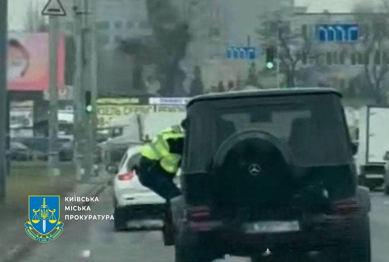 Суд не дал шанса на залог: водитель, травмировавший полицейского, проведет 60 дней за решеткой